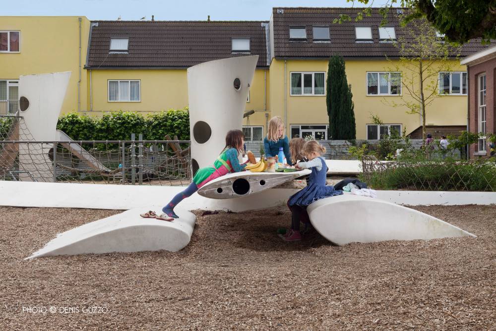 Blades form a creative "picnic table"