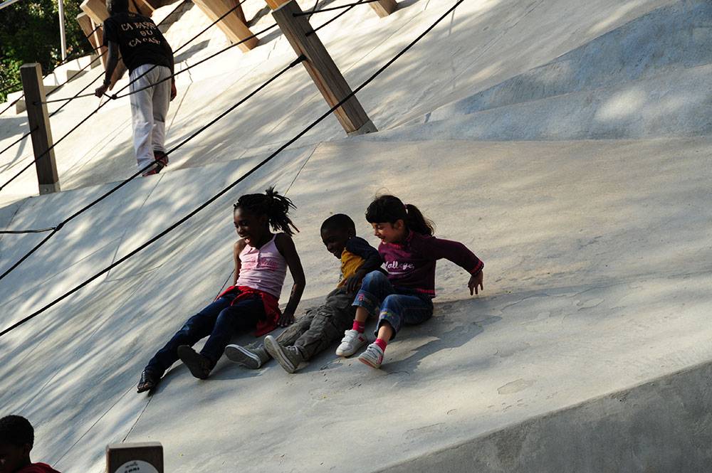 Playing on concrete terraces
